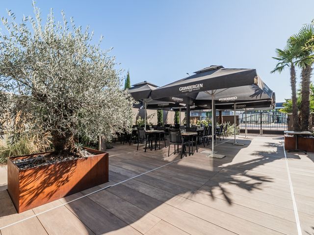 Lio Restaurant 